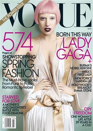 En esta imagen de la revista Vogue tomada por Mario Testino y suministrada por la publicación, se ve a la cantante Lady Gaga en la portada del número de marzo del 2011. (Foto AP/Mario Testino para Vogue)