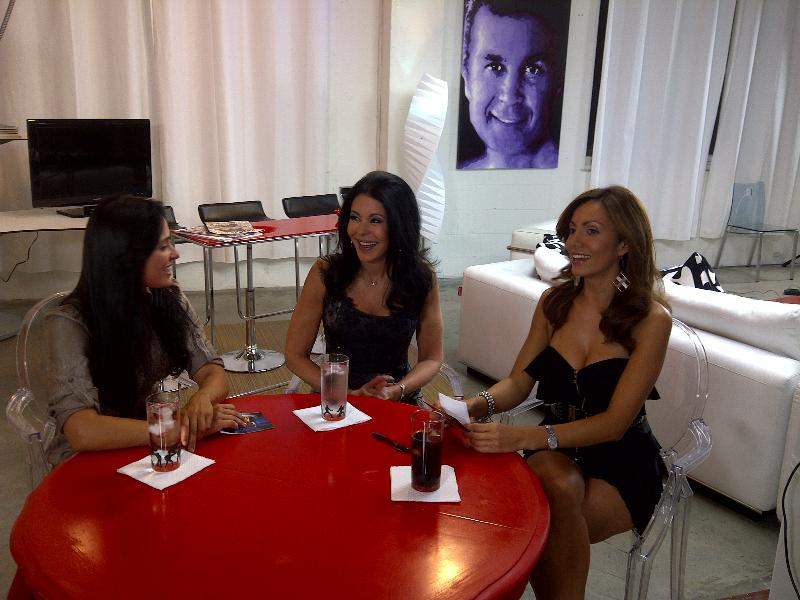 Maria Conchita en compania de Victoria del Rosal y Gaby Acuña   