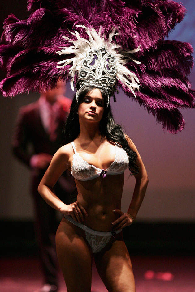 Foto: Reuters/Isaac Urrutia